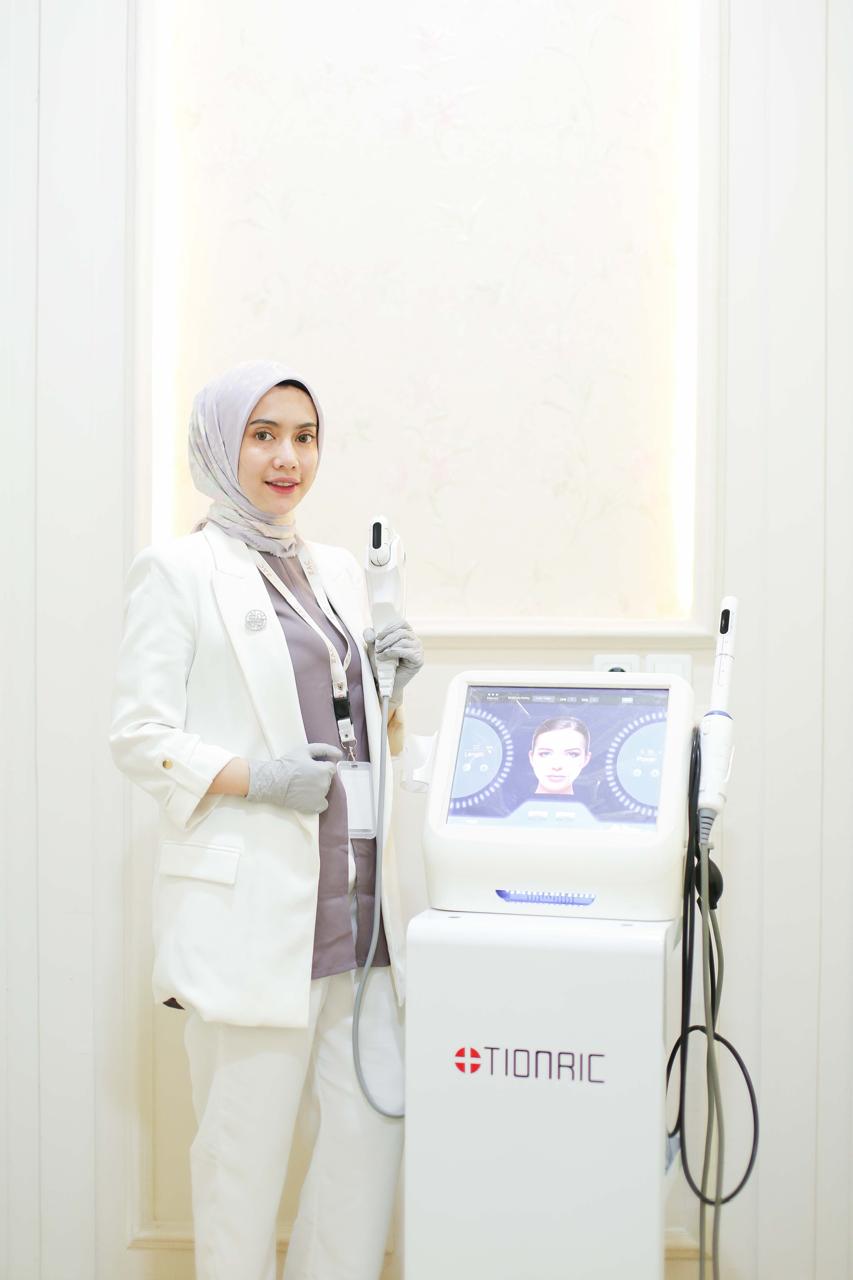 Dokter ZAC dengan Teknologi Perawatan